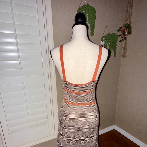 Vintage BCBG Max Azria Striped Dress - Orange/Brown, Size M - Picture 2 of 3